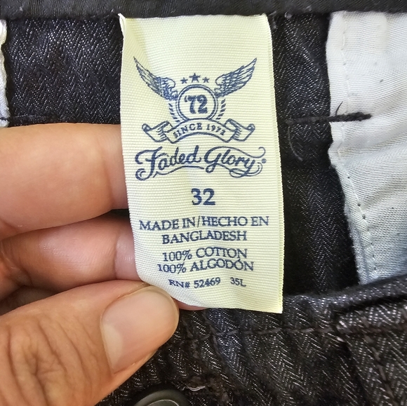 Faded Glory cargo shorts, size 32 - Picture 2 of 7
